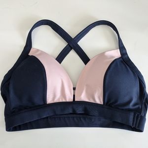 Lively color-block sports bra size S
